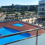 Rvhotels Nautic Park プラヤ・デアロ