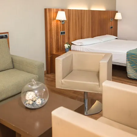 ホテル Rvhotels Nautic Park プラヤ・デアロ