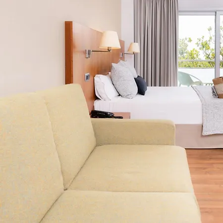 ホテル Rvhotels Nautic Park 4*