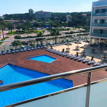 Rvhotels Nautic Park 普拉加德阿罗