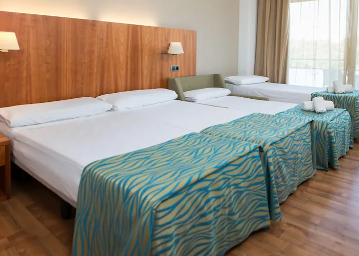 Hotel Rvhotels Nautic Park 4*